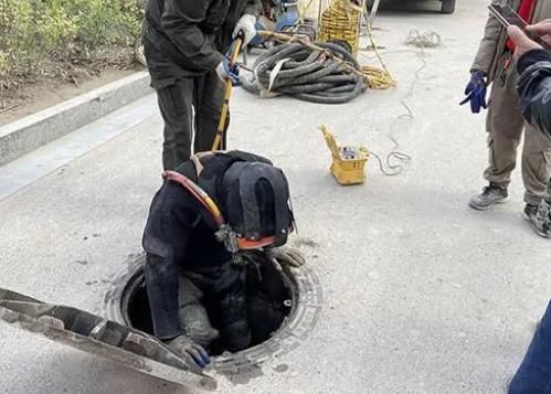 阜平抽化粪池公司分享管道气囊封堵的原理。